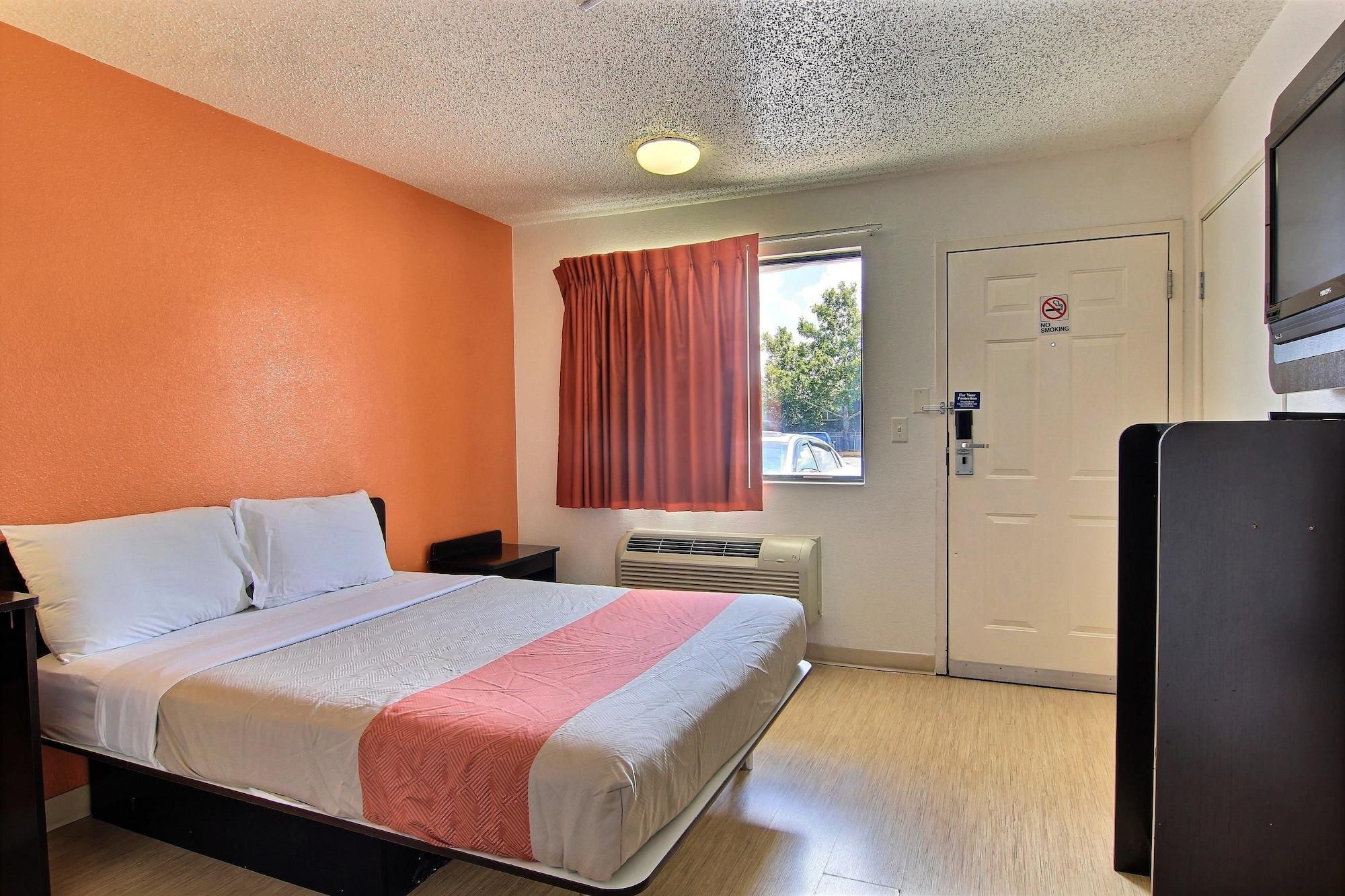 Motel 6-Austin, Tx Buitenkant foto