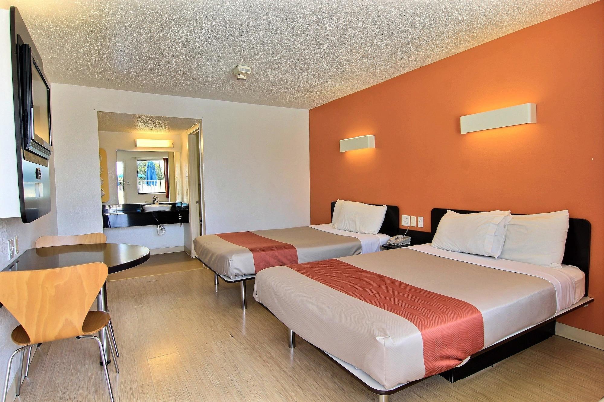 Motel 6-Austin, Tx Buitenkant foto