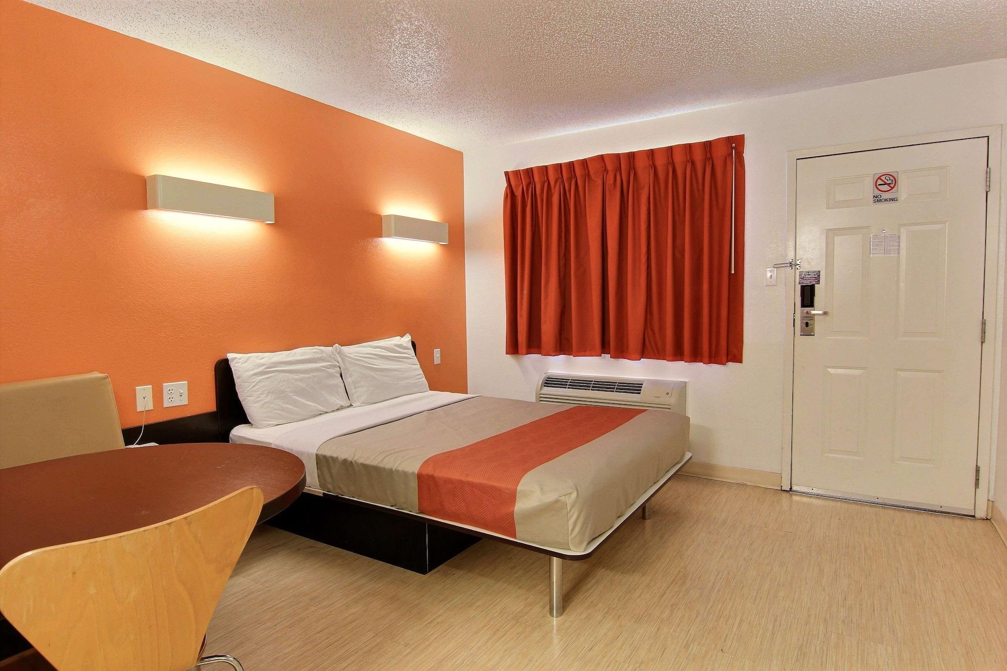 Motel 6-Austin, Tx Buitenkant foto