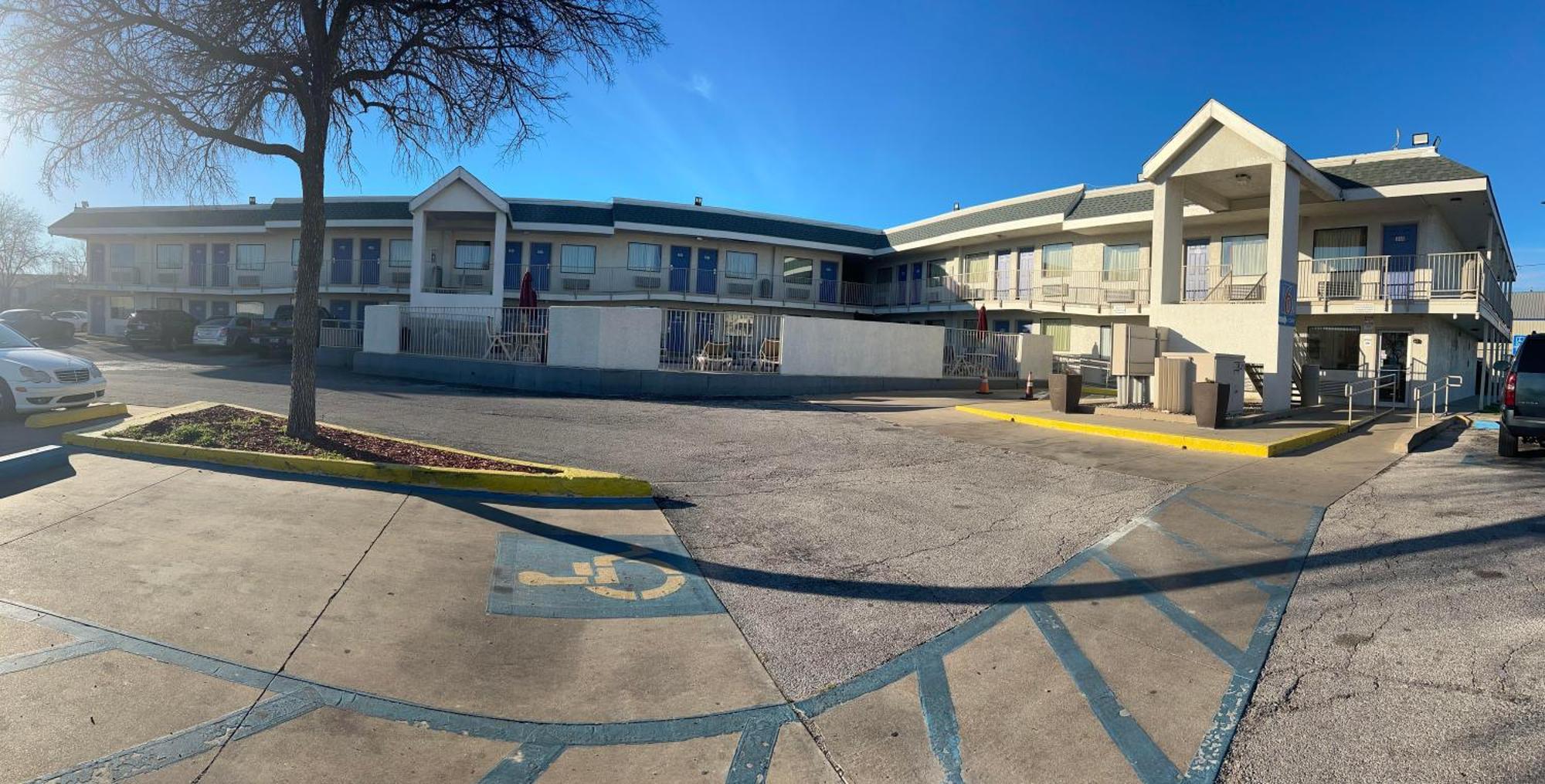 Motel 6-Austin, Tx Buitenkant foto