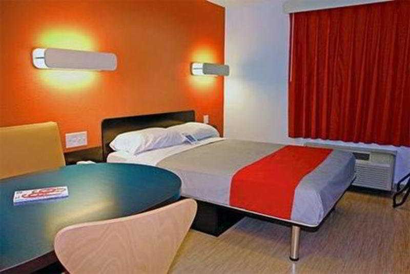Motel 6-Austin, Tx Buitenkant foto