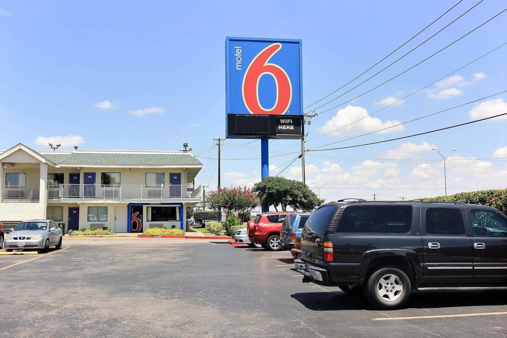 Motel 6-Austin, Tx Buitenkant foto