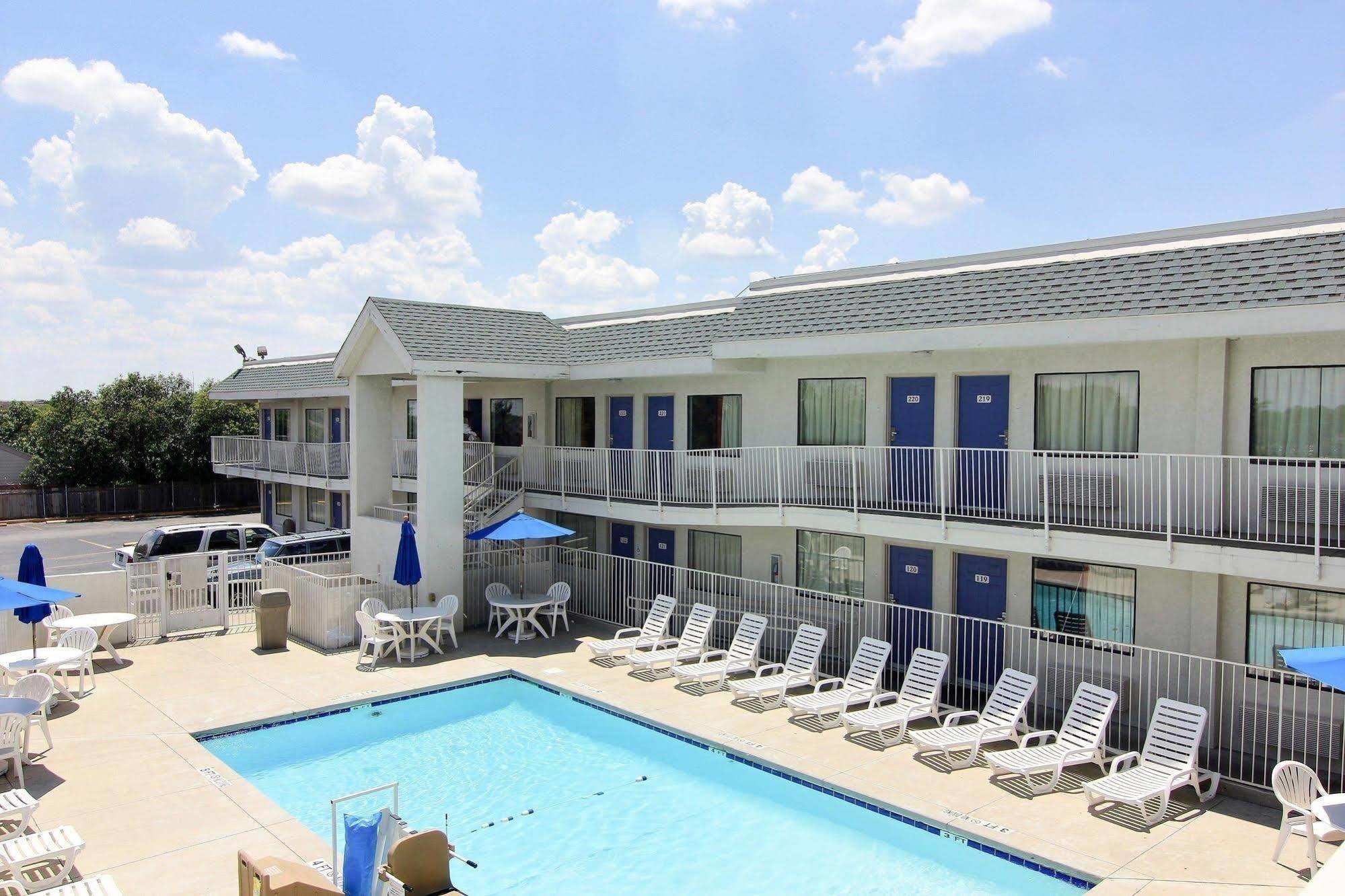 Motel 6-Austin, Tx Buitenkant foto