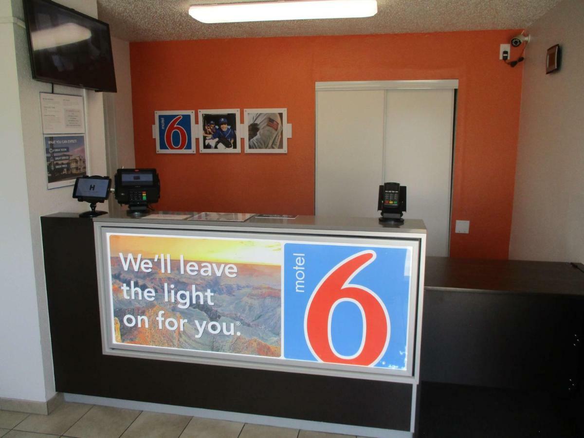 Motel 6-Austin, Tx Buitenkant foto