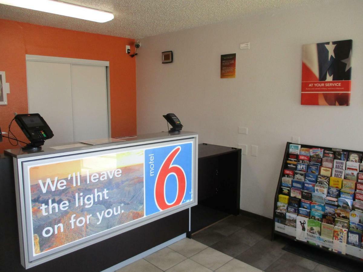 Motel 6-Austin, Tx Buitenkant foto